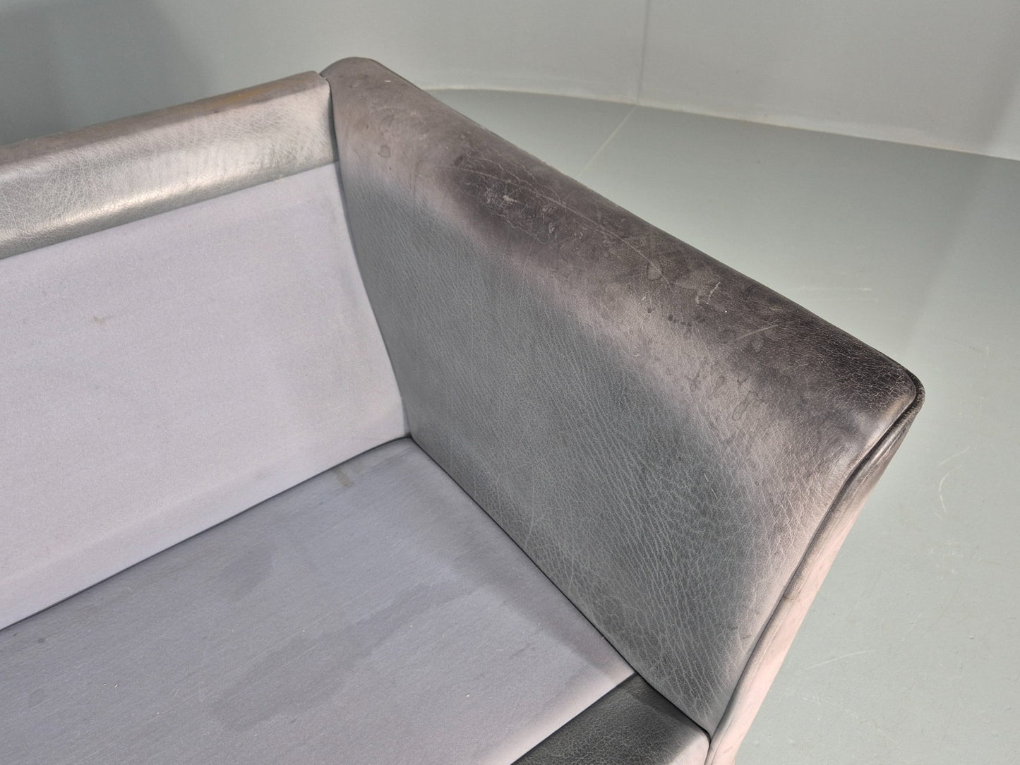 Vintage Mogens Hansen 2.5 Seat Settee Grey Leather 1980s Retro EB11644 M3SS10