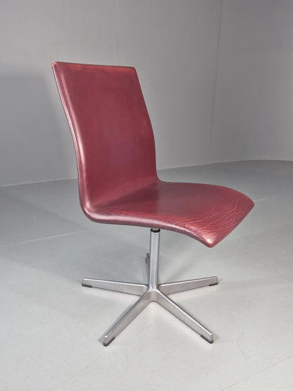 Vintage Fritz Hansen Oxford Chair Arne Jacobsen Design 2004 MCM EB11750 MSWI2