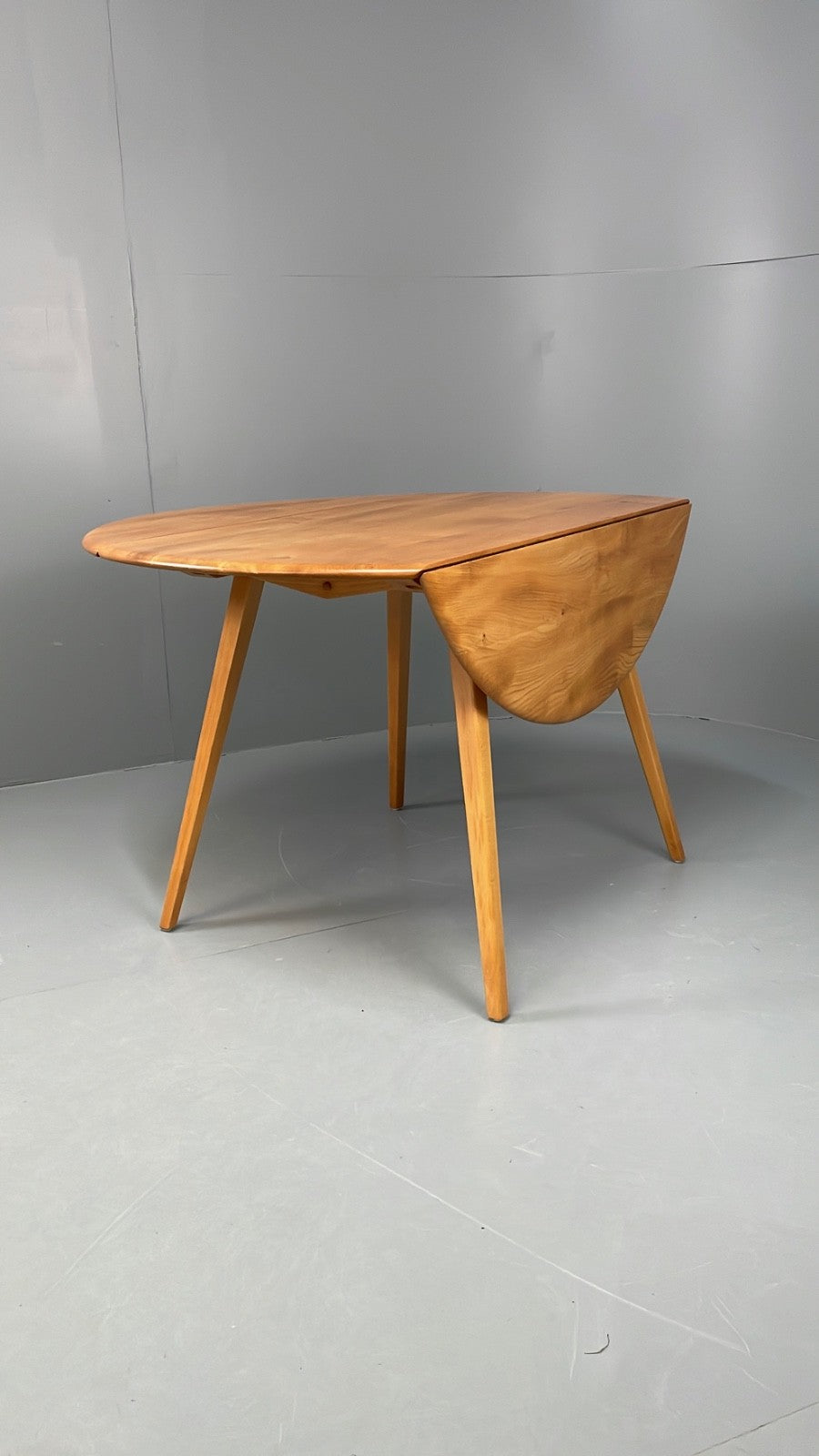 Vintage Ercol Circular Table Drop-Leaf Solid Blond Elm 1960s EB11053 MWOO14