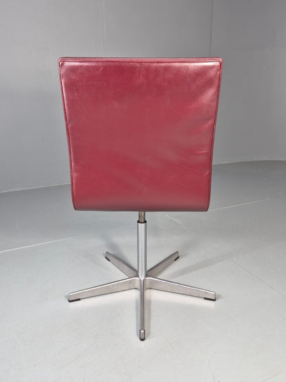 Vintage Fritz Hansen Oxford Chair Arne Jacobsen Design 2004 MCM EB11750 MSWI8