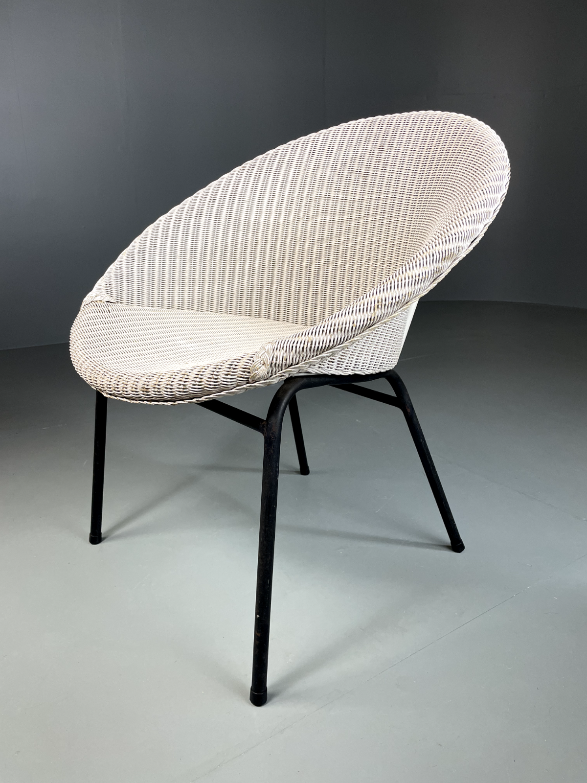 Vintage Lloyd Loom Chair White Circular Retro MCM EB5270 VBER3