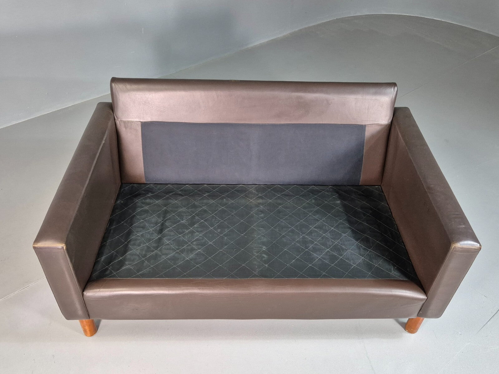 2 Seat Sofa Vintage Danish Brown Leather 1970s Retro MCM EB7314 M2SS4