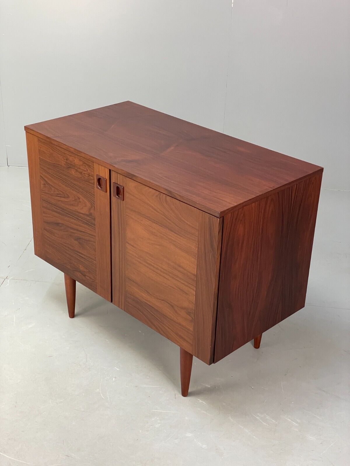 Vintage Danish Storage Cabinet Adjustable Shelf Retro EB8846 MWOO - UKDK FURNITURE
