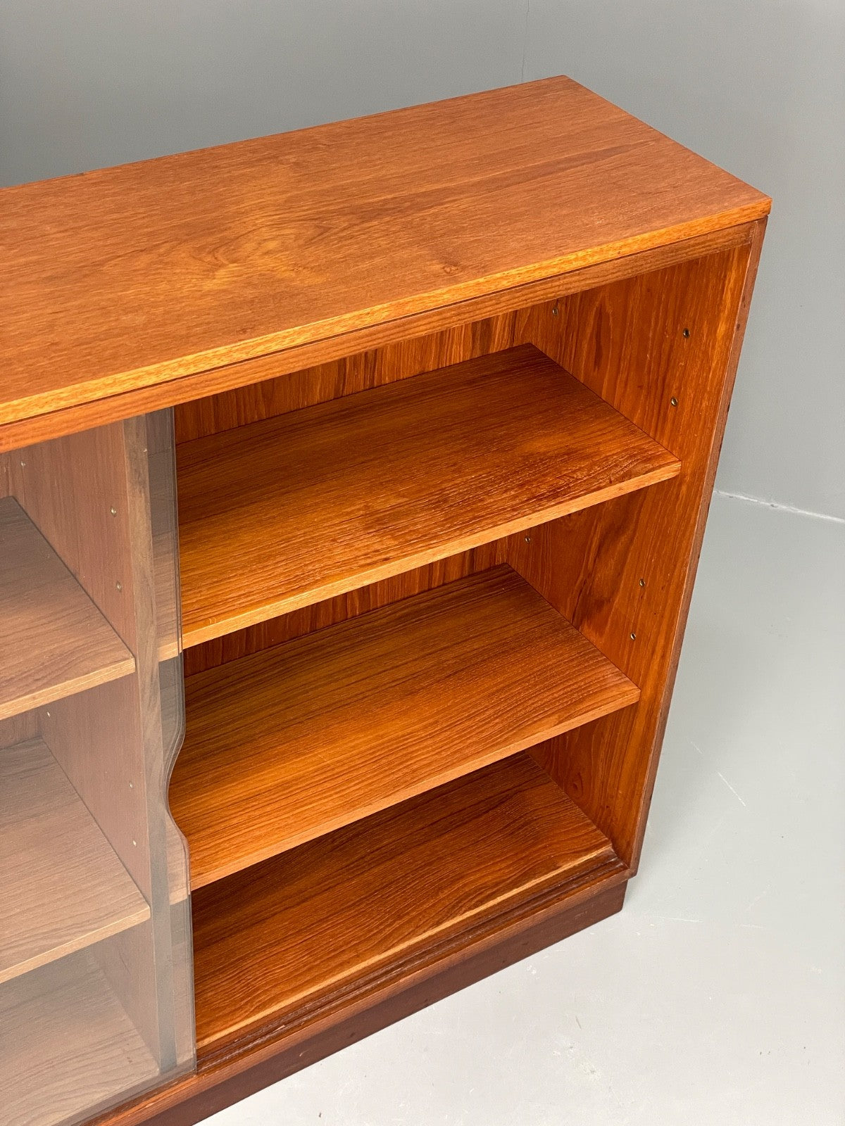 Vintage 1960s Teak Bookcase Shelving Glass Doors Mid Century EB11057 MWOO16