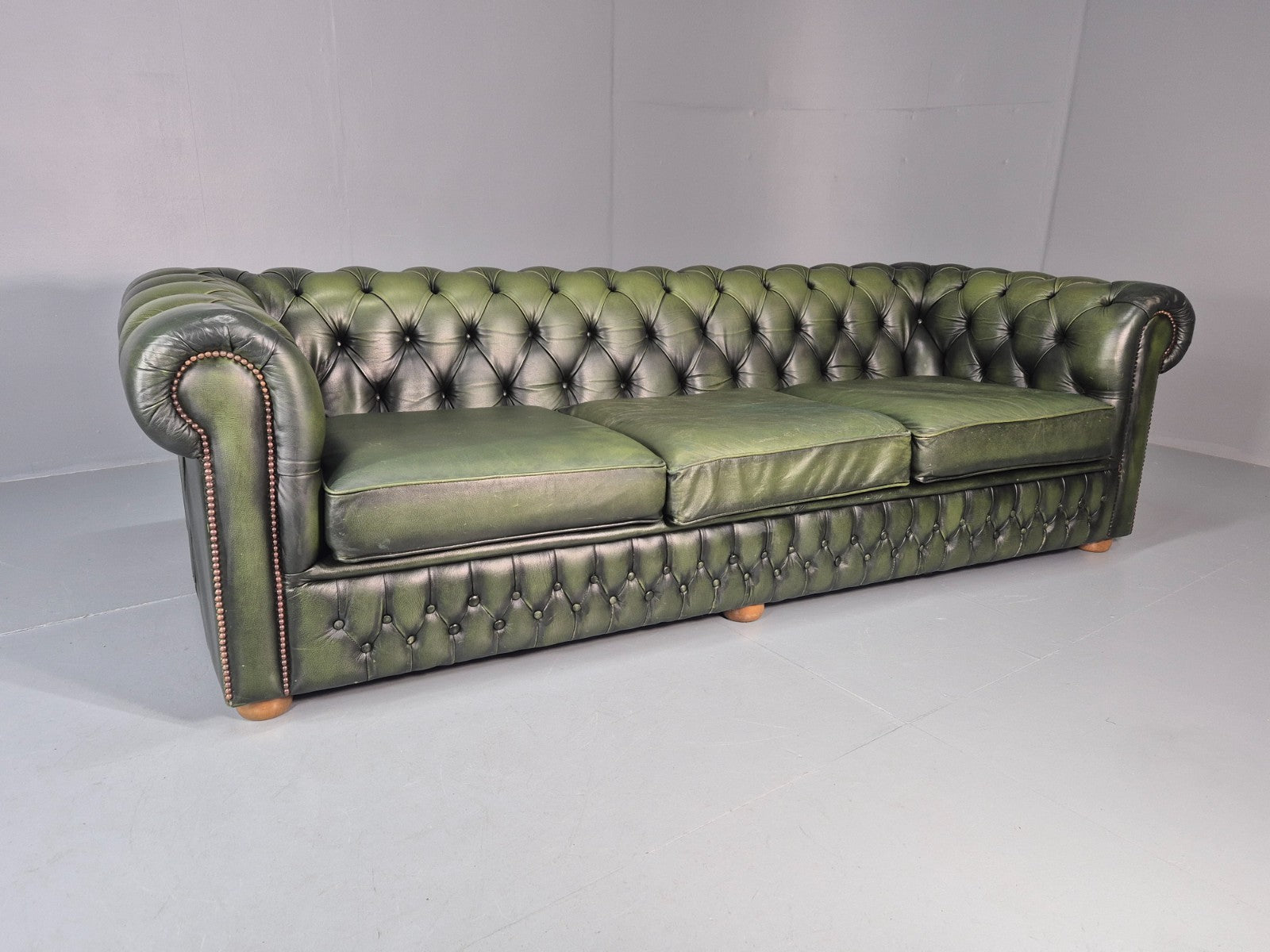 3 Seater Chesterfield Sofa Green Leather Studded Vintage EB11024 VCHE0