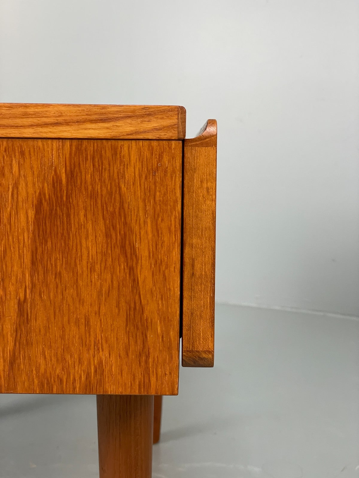 Vintage Teak Bedside Table With Drawer Beaver & Tapley 1970s Retro EB10681 MWOO12