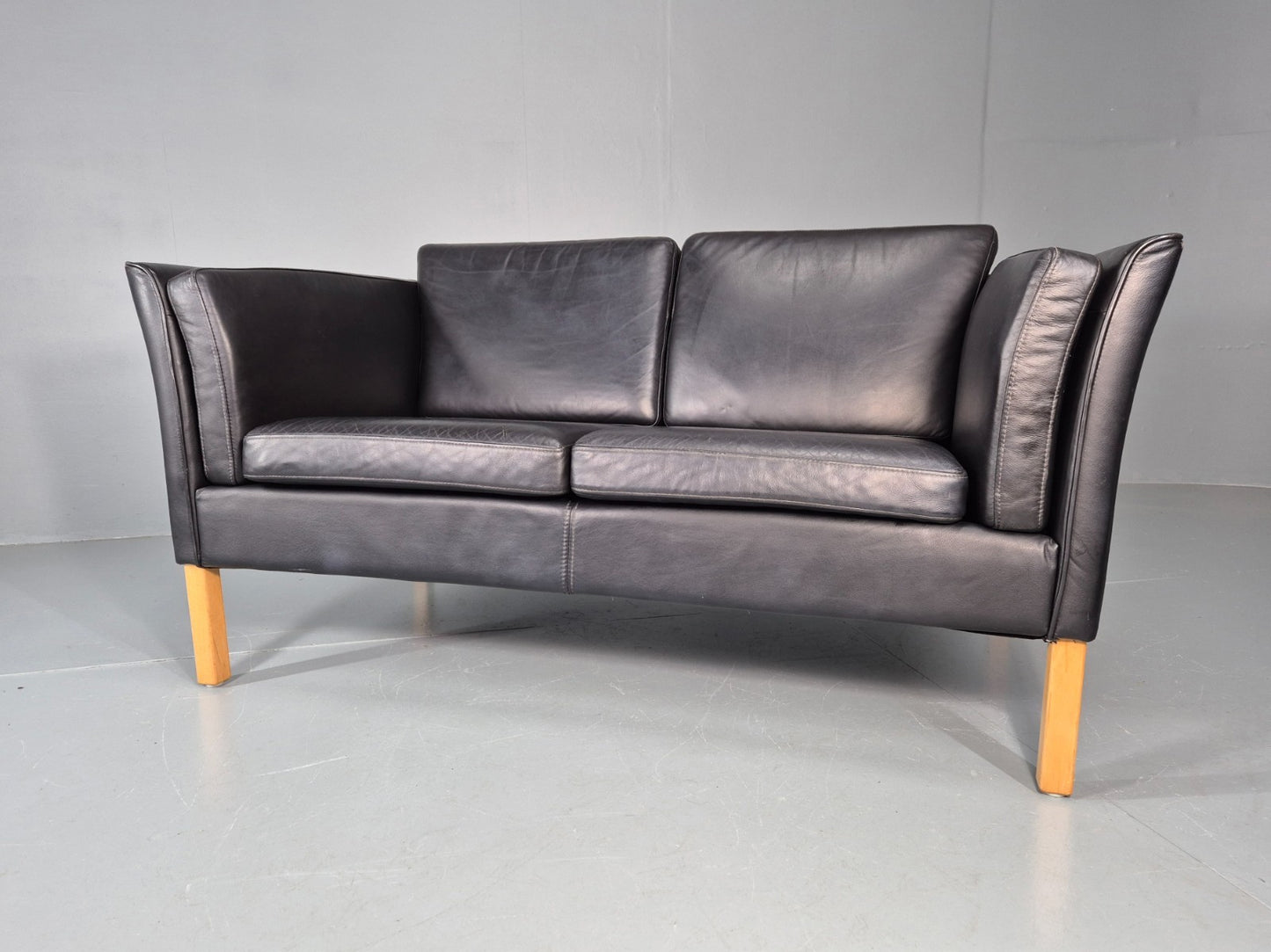 Vintage 2 Seater Settee Danish Retro Black leather and Vinyl EB11640  M2SS5