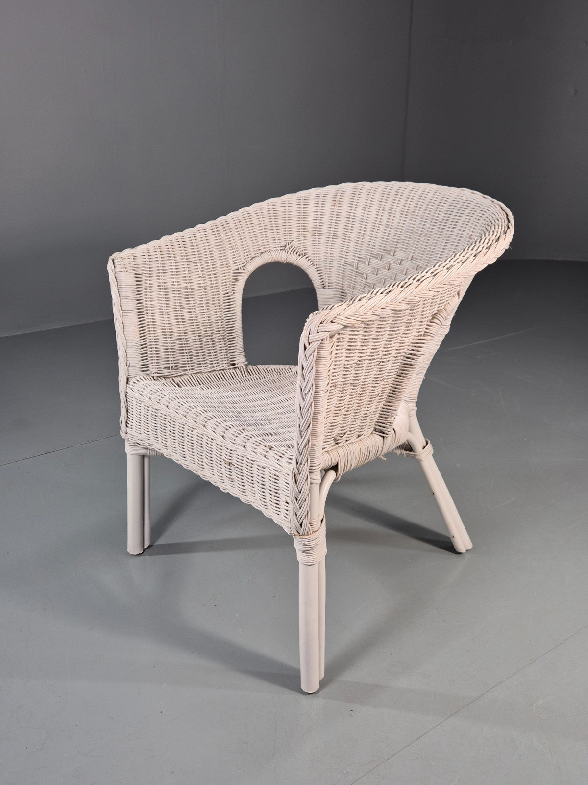 Vintage Rattan Lounge Chair White Painted 1970s Retro EB11219 VBER0