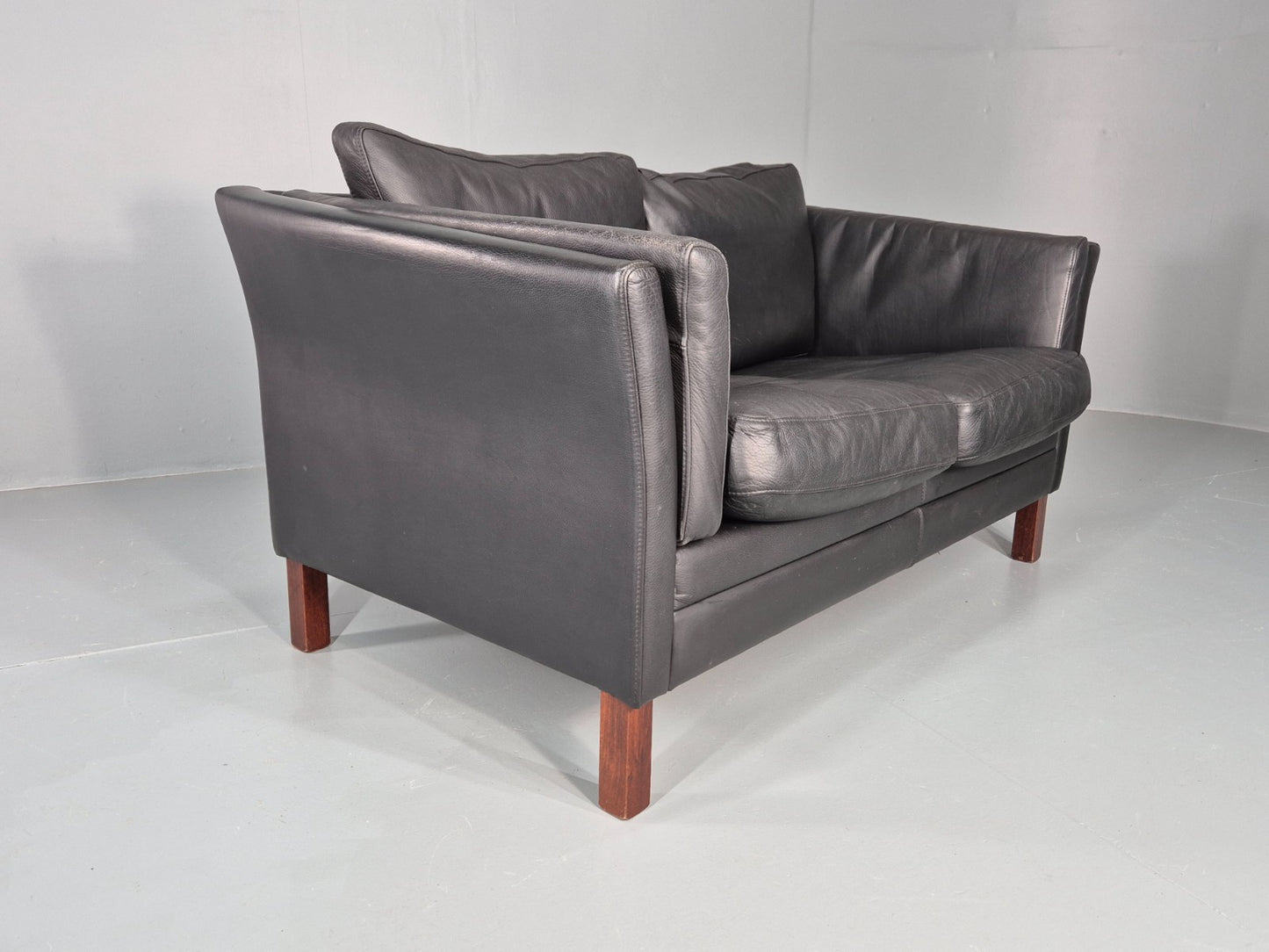 Vintage 2 Seat Sofa Danish Black Leather Mid Century Retro 1980s EB10473 M2SS11