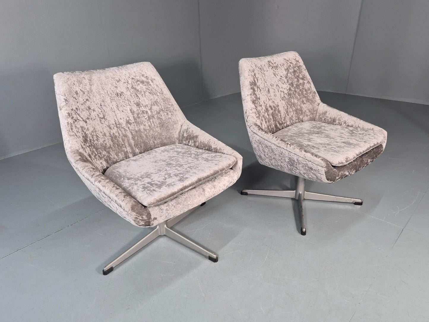 2 Swedish Swivel Chairs 1960s Retro Silver Blue Velvet Upholstery  EB10723 MNOR11