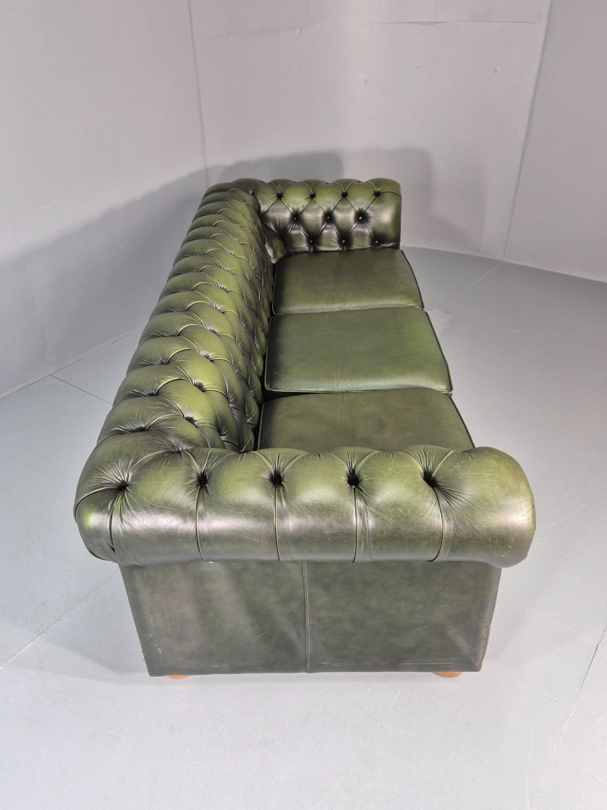 Three Seater Green Leather Chesterfield Quality Version Retro EB11032 VCHE14