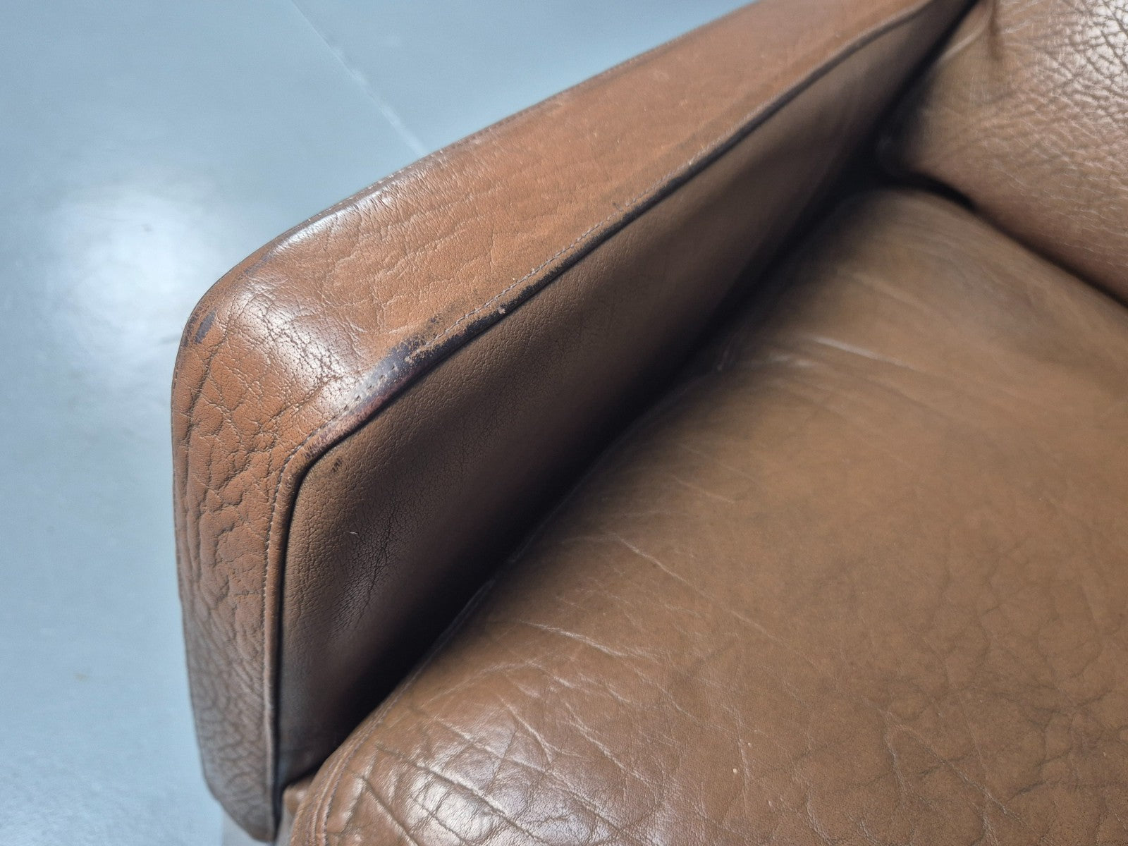 1970s Three Seater Danish Settee Vintage Mogensen Style Leather MCM EB10634 M3SS14