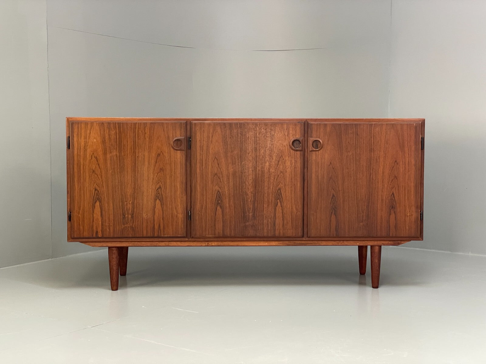 Vintage Danish Sideboard Mid Century Design Svend Langkilde Shelving EB9514 MWOO - UKDK FURNITURE