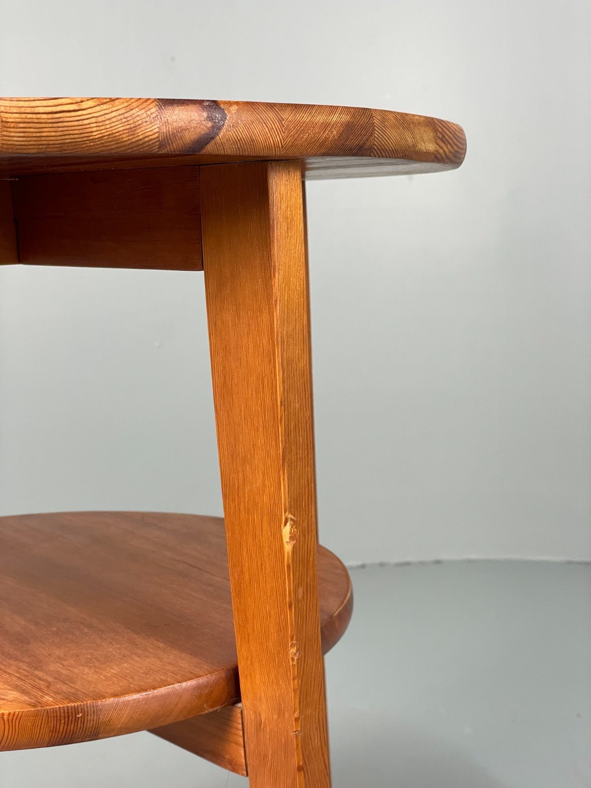 Vintage IKEA Side Table Olsvik Pine Round Three Tiered EB11184 MWOO9