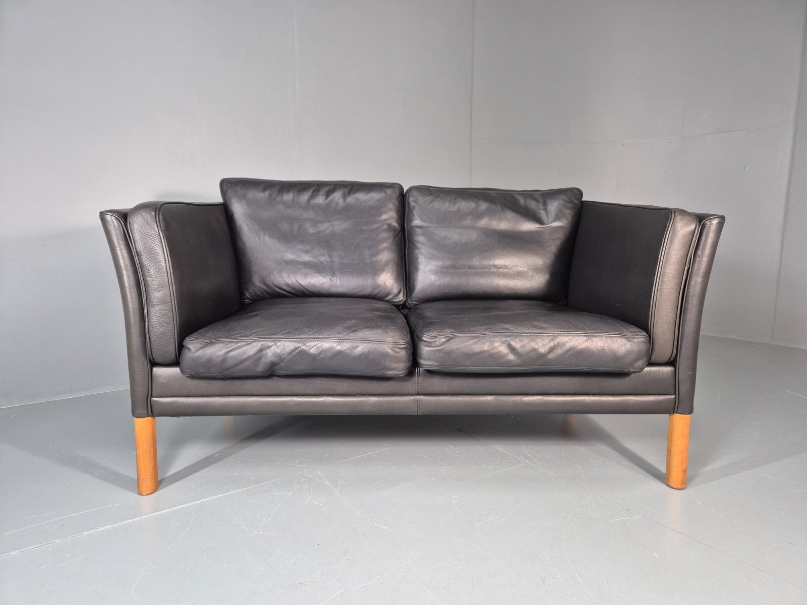 Vintage Danish Two Seater Leather Sofa Quality Feather Filled Retro EB11635 M2SS4