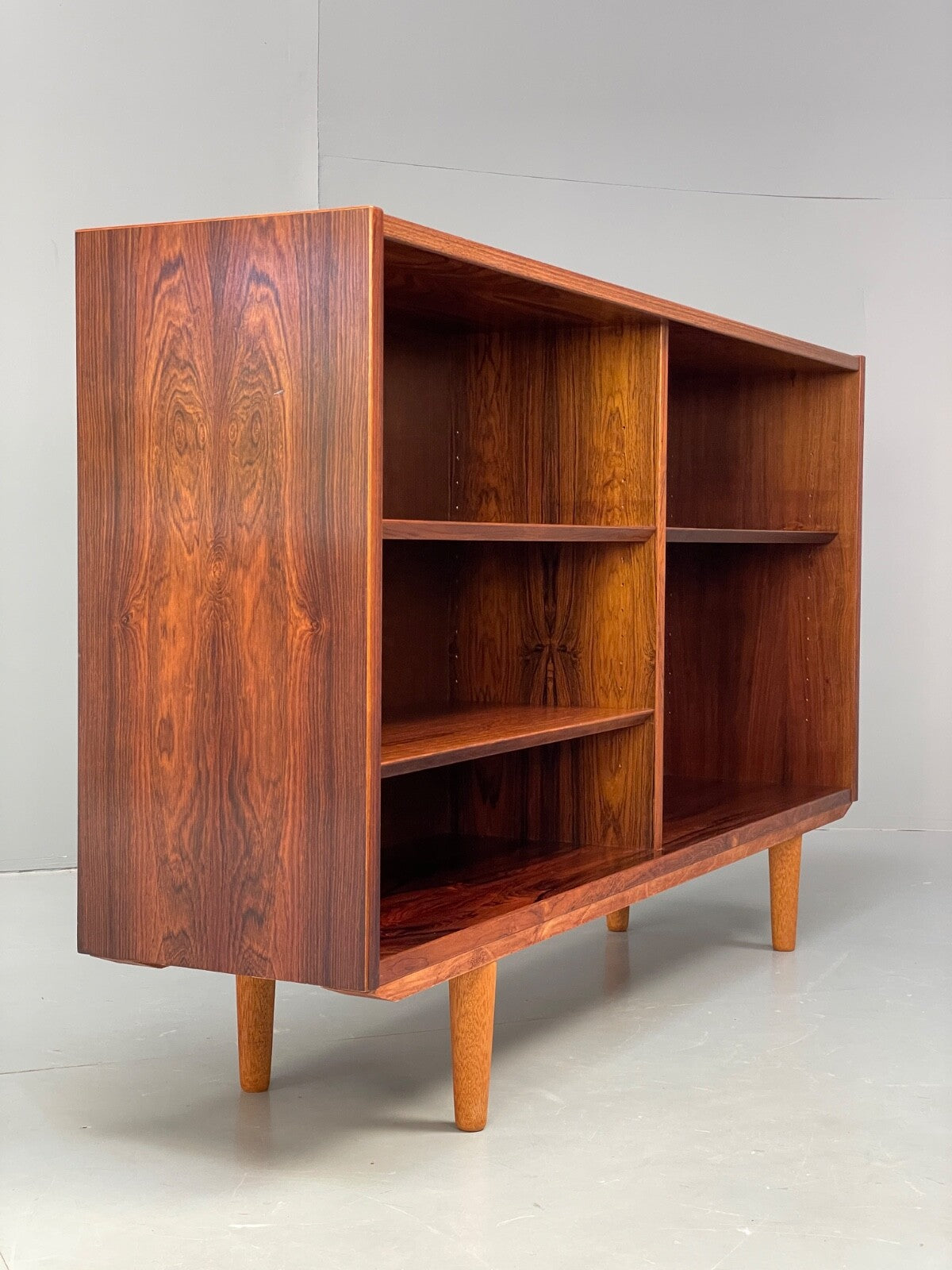 Vintage Bookcase By Hundevad Danish Retro Shelving 1970s Mid Century EB9518 MWOO - UKDK FURNITURE