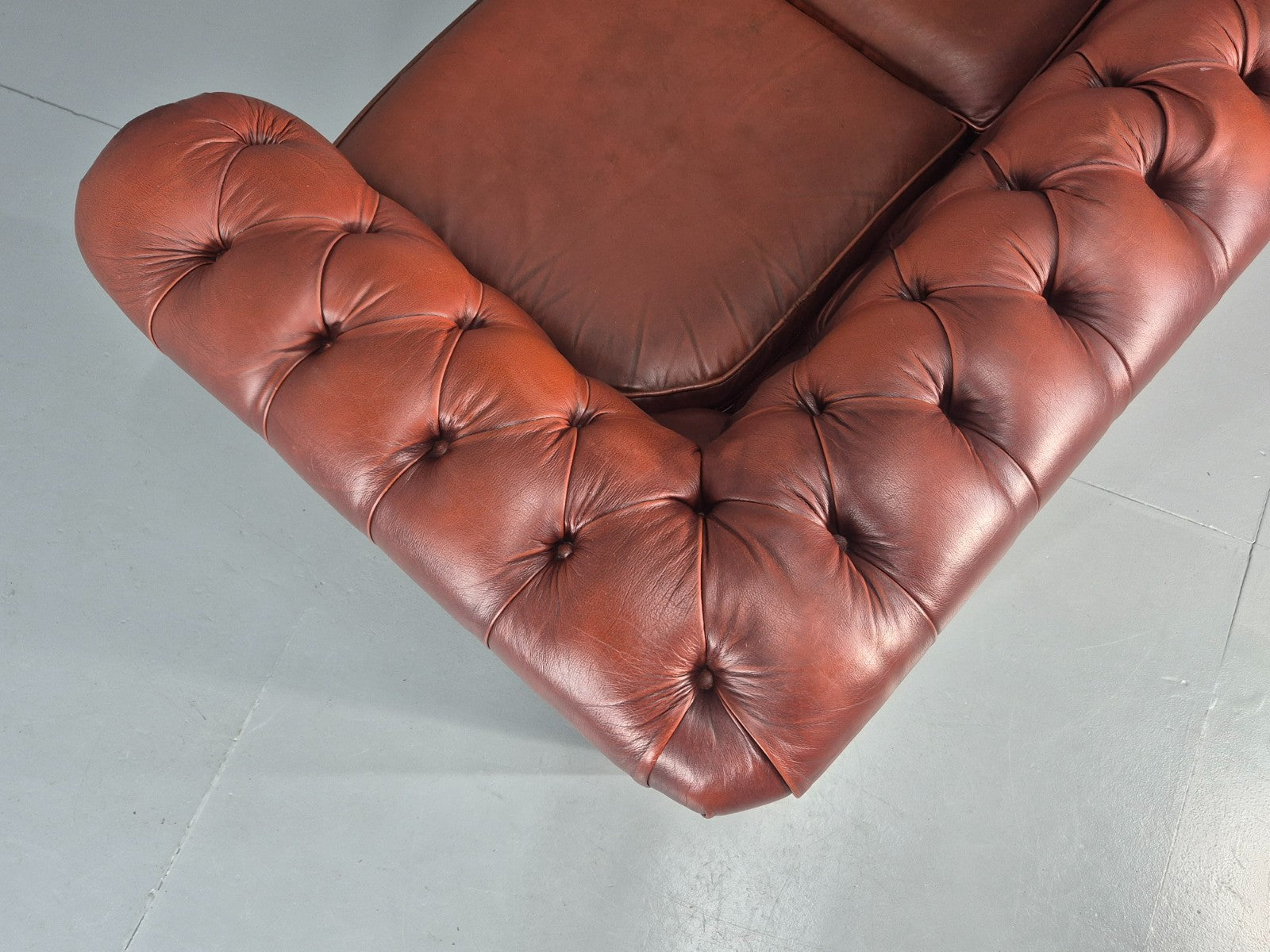 3 Seater Chesterfield Sofa Red Leather Studded Vintage EB11028 VCHE19