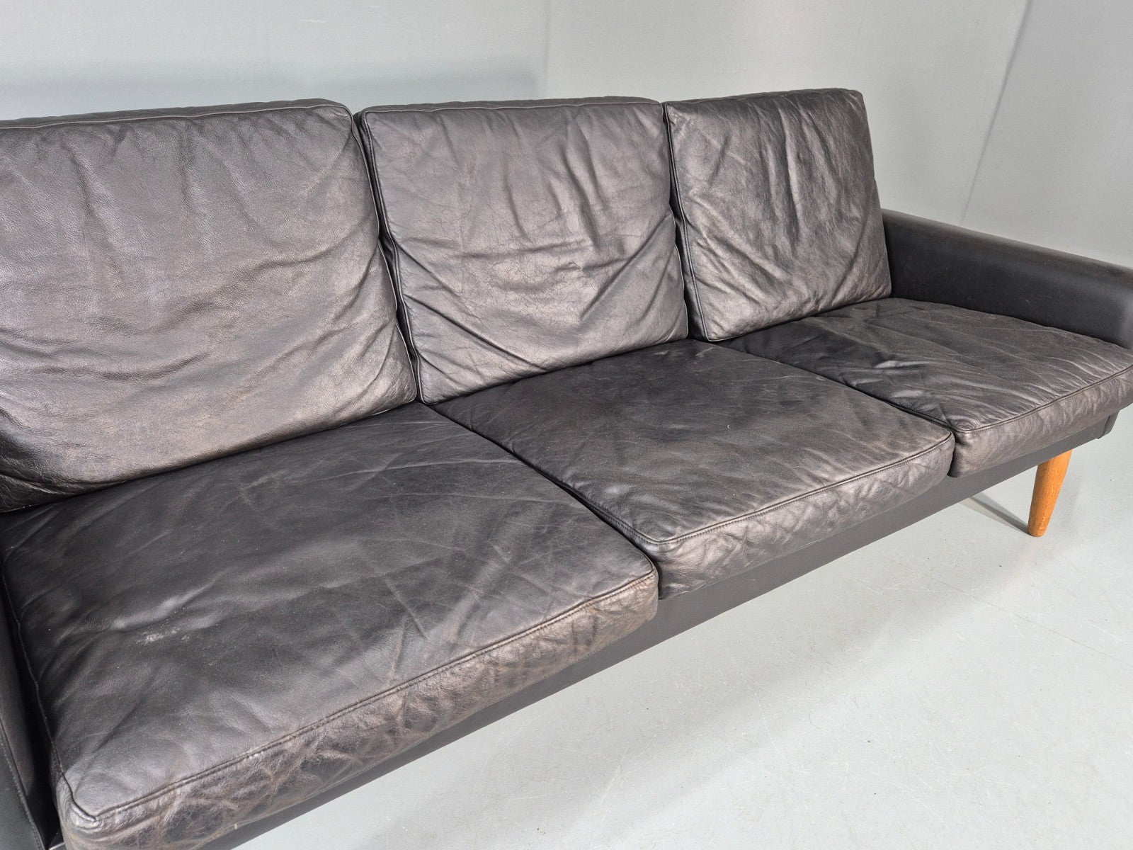 Vintage 3 Seat Sofa 1960s Danish Black Leather Mid Century Modern EB11384 M3SS7