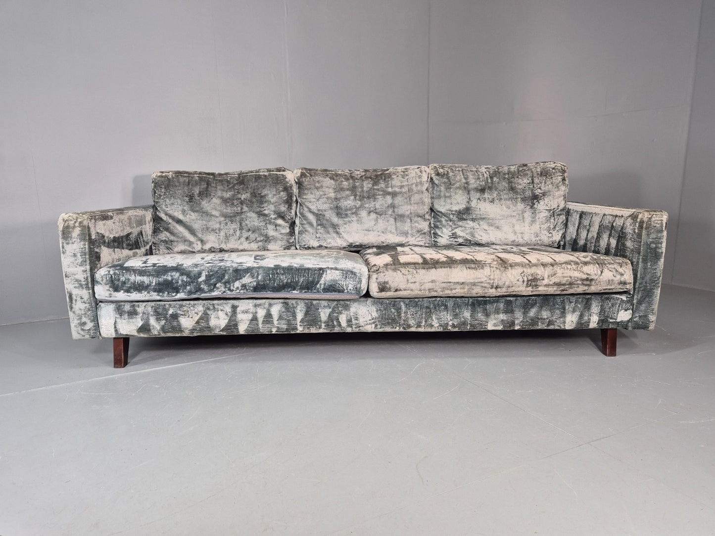 Huge 4 Seater Settee Turquoise Velvet ex Hotel Modern Design Retro EB11774 M4SS5