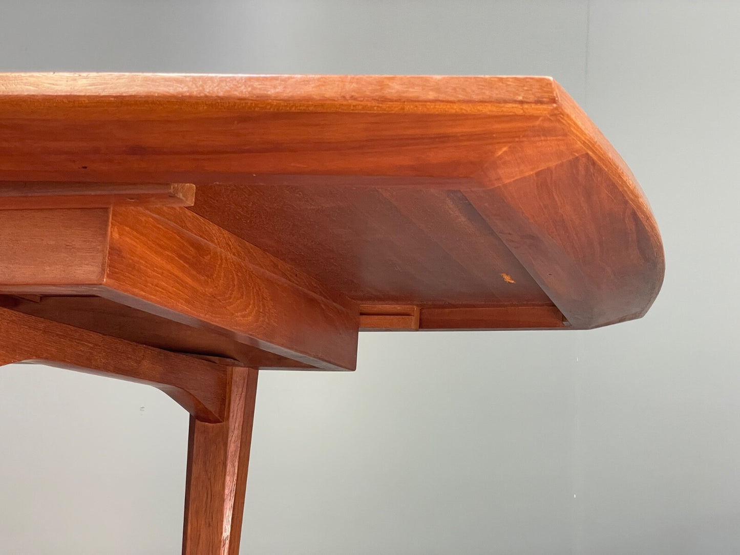 Vintage Gordon Russell Dining Table Extending Walnut & Teak 1960s EB9517 MWOO - UKDK FURNITURE