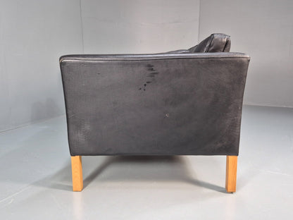 Retro Danish Two Seater Sofa Danish Black Leather 1980s MCM EB10120 M2SS17