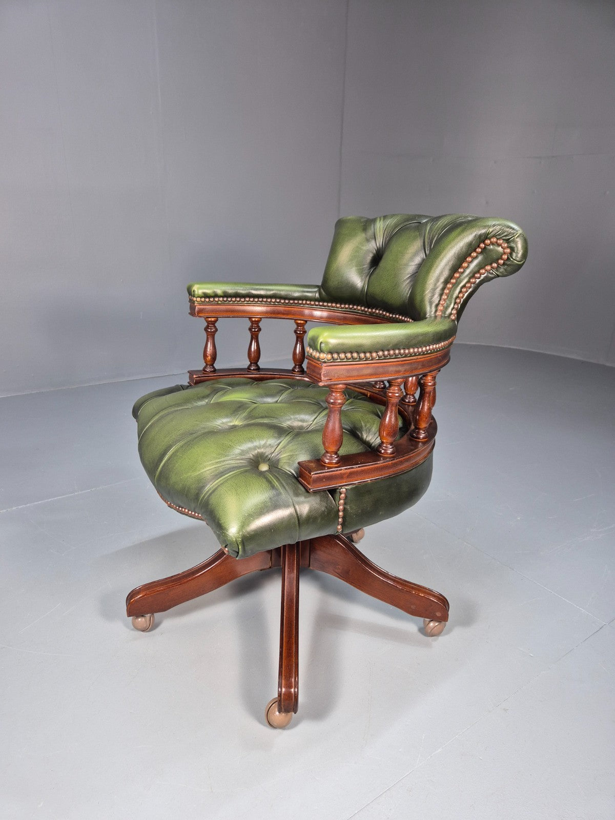 Captains Office Chair Green Leather Swivel and Tilt 1980s Retro EB10611 MSWI2