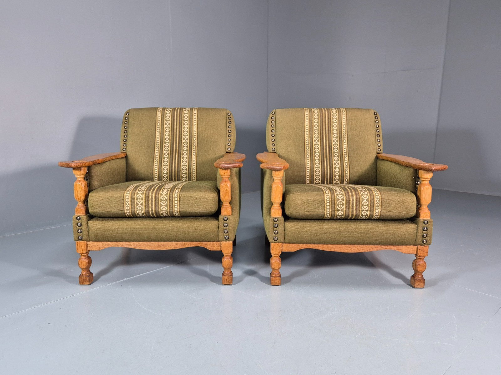 2 Kjaernulf Lounge Chairs Retro 1970s Green Light Oak Retro EB10750 VCLO4