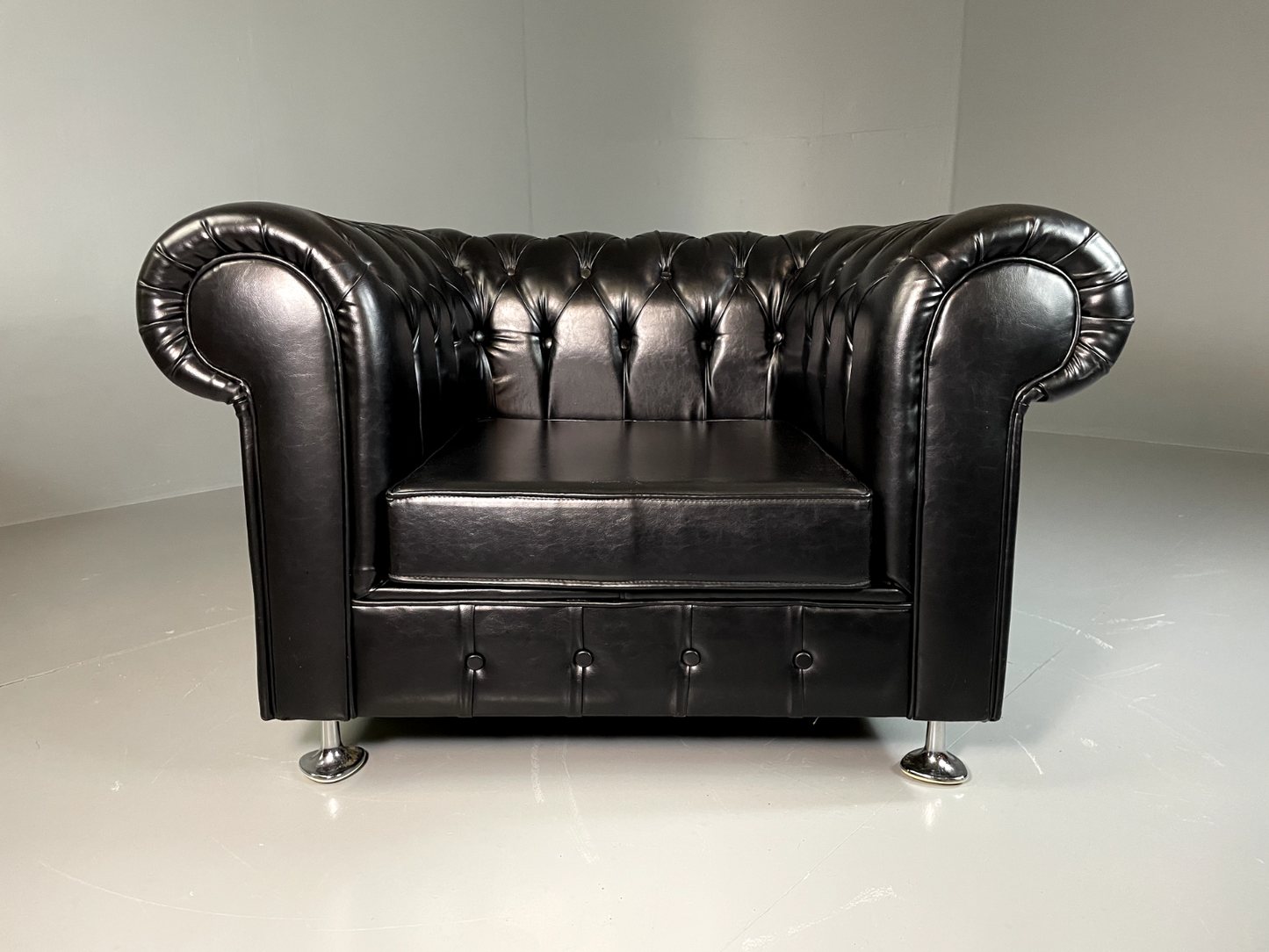 EB6358 Vintage Chesterfield Black Vegan Leather Retro VCHE - UKDK FURNITURE