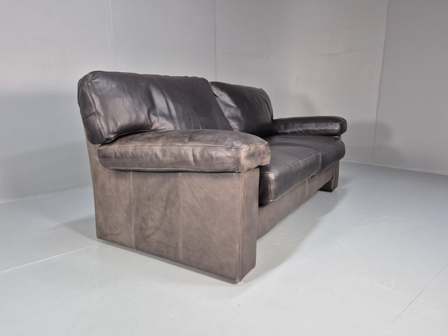 Vintage Two Seat Settee 1980s Danish Black Leather Retro EB10109 M2SS7