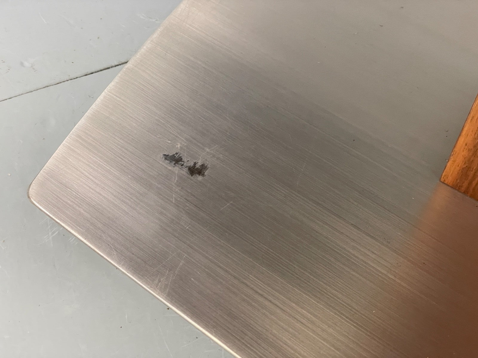 Modern Extending Dining Table By Bo Concept Walnut Effect EB11041 MWOO19