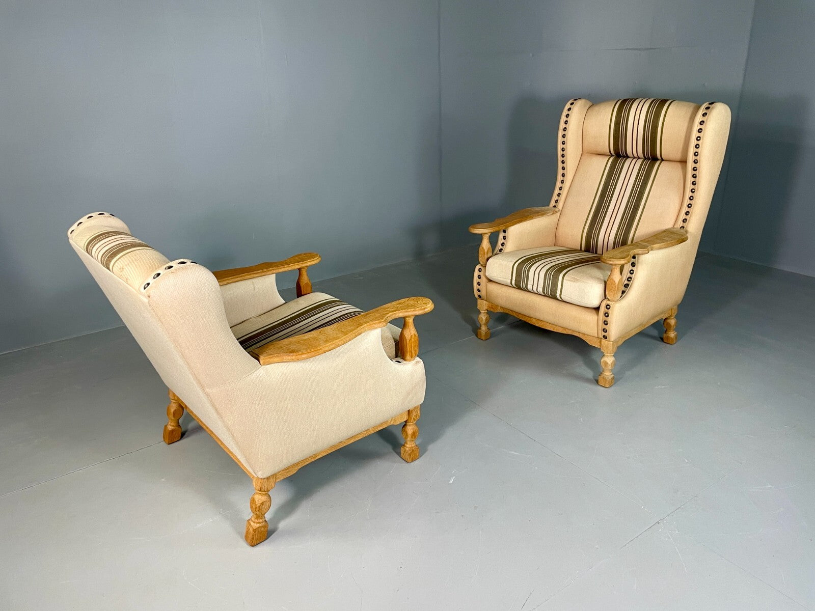 2 Danish Lounge Chairs Oak Frame Cream Wool Kjaernulf Vintage Retro EB6689 MNOR17