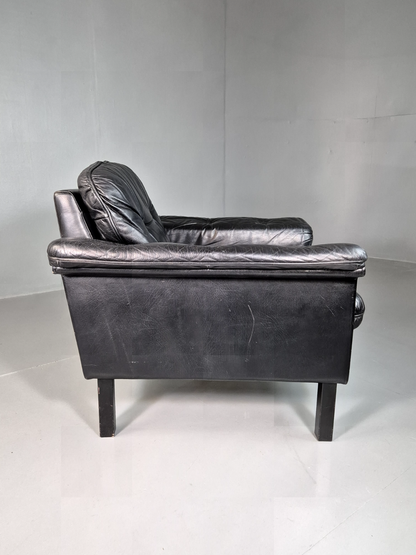 Vintage Danish Lounge Chair Black Leather Buttoned Retro MCM 1980s EB7081 MNOR - UKDK FURNITURE