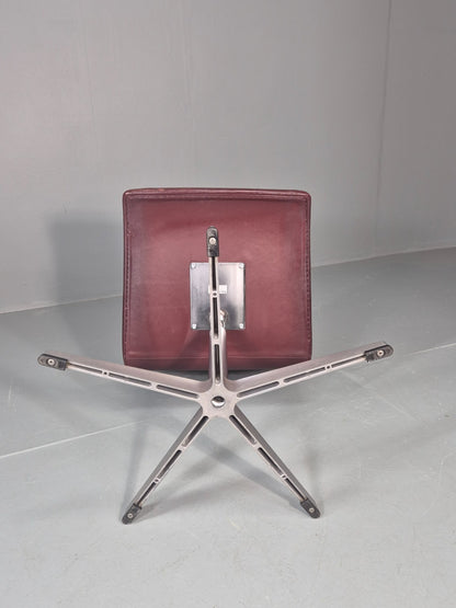 Vintage Fritz Hansen Oxford Chair Arne Jacobsen Design 2004 MCM EB11754 MSWI13