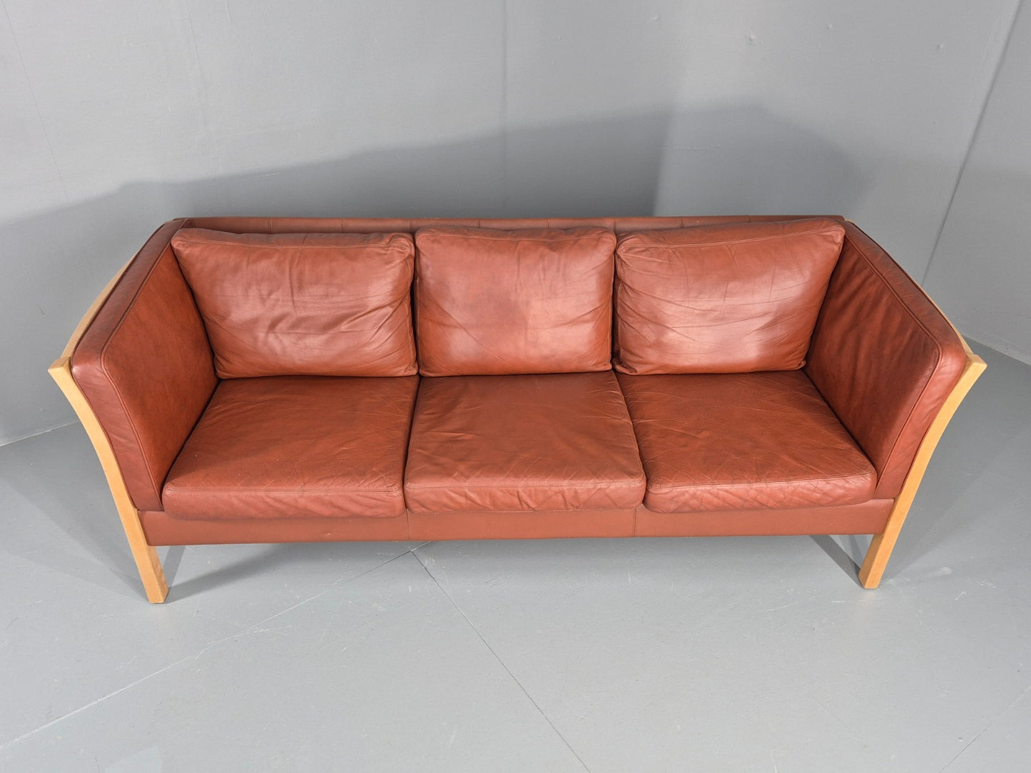 Vintage Stouby 3 Seat Sofa Reddy Brown Leather Beech Wood Slat EndsEB10525 M3SS4