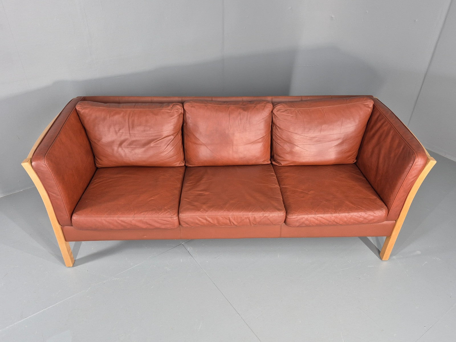 Vintage Stouby 3 Seat Sofa Reddy Brown Leather Beech Wood Slat EndsEB10525 M3SS4