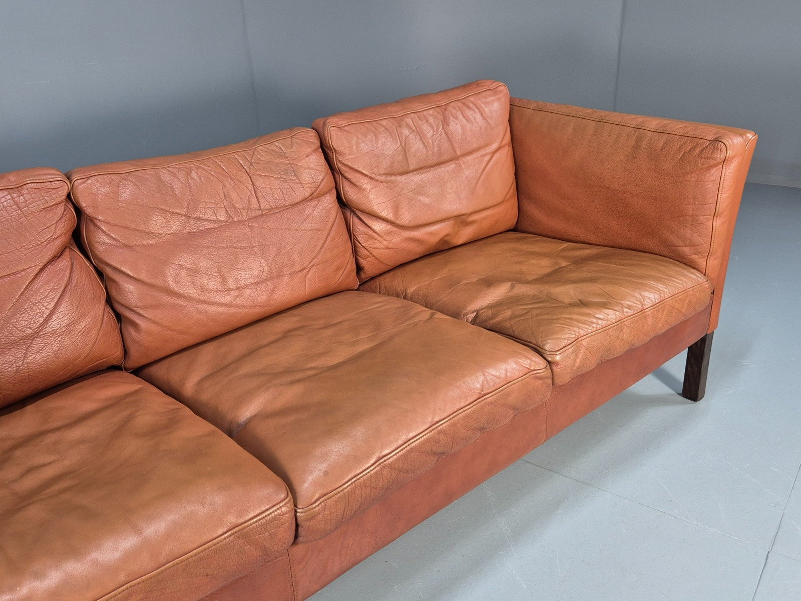 Retro Tan Leather Three Seater Sofa Vintage Danish Mid Century 1970 EB10078 M3SS3