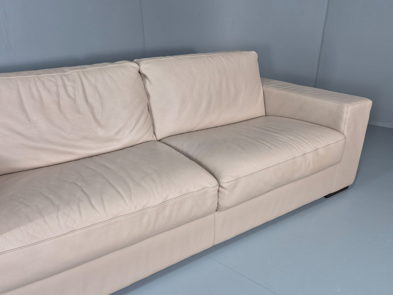 Vintage Natuzzi 2 Seat Sofa Cream Leather Modern Design EB11650 M2SS3