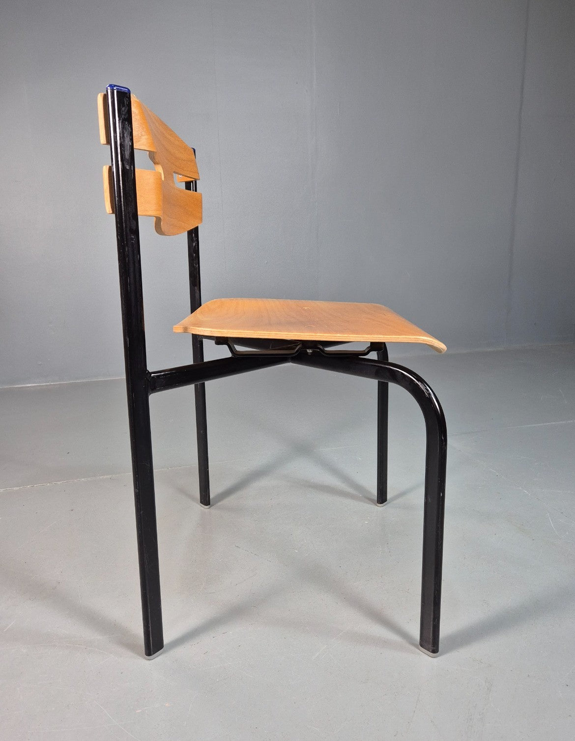8 Stacking Chairs Danish Plywood and Metal Vintage Retro EB7277 MSTA7