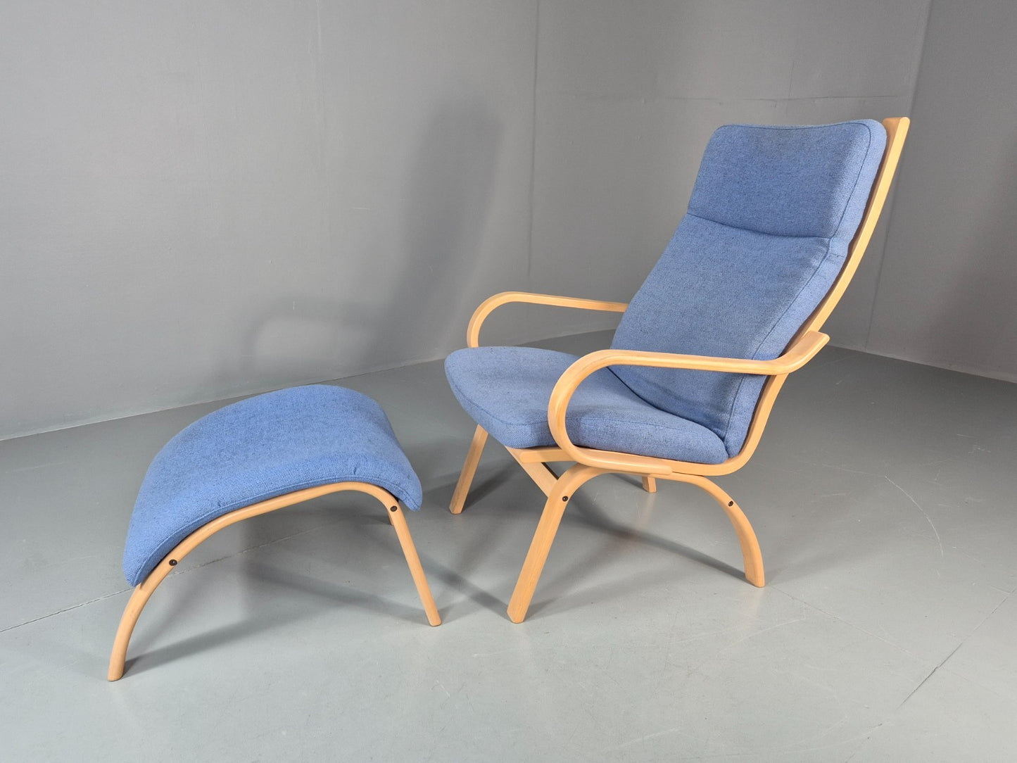 Retro Bentwood Lounge Chair and Footstool Vintage Danish 1980s MCM  EB11382 MBEN0