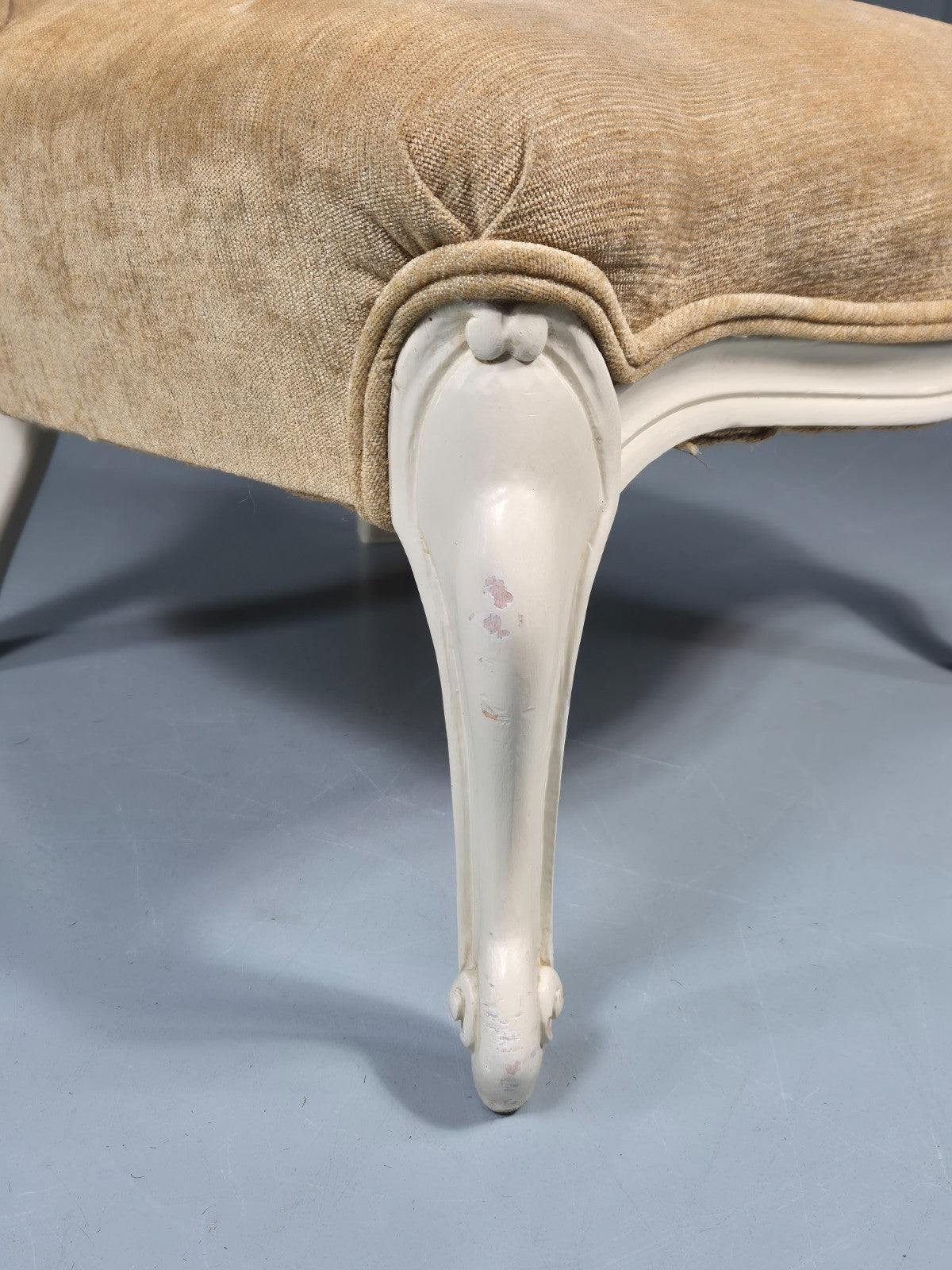 Antique Balloon Back Saloon Chair Victorian Nursing Chair  EB11221 VCLO7