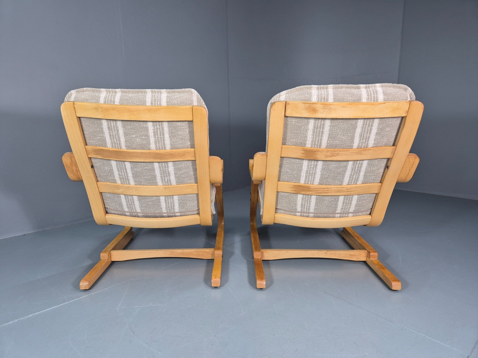 2 Mid Century Lounge Chairs New Upholstery Bentwood Vintage Danish EB10317 MBEN9