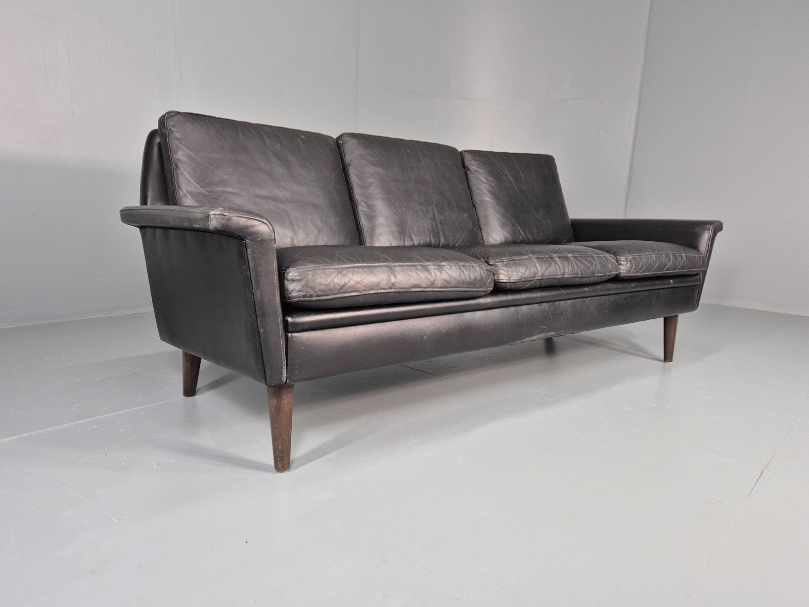 Vintage 1960s 3 Seat Sofa Danish Mid Century Design Black Leather EB10068 M3SS1