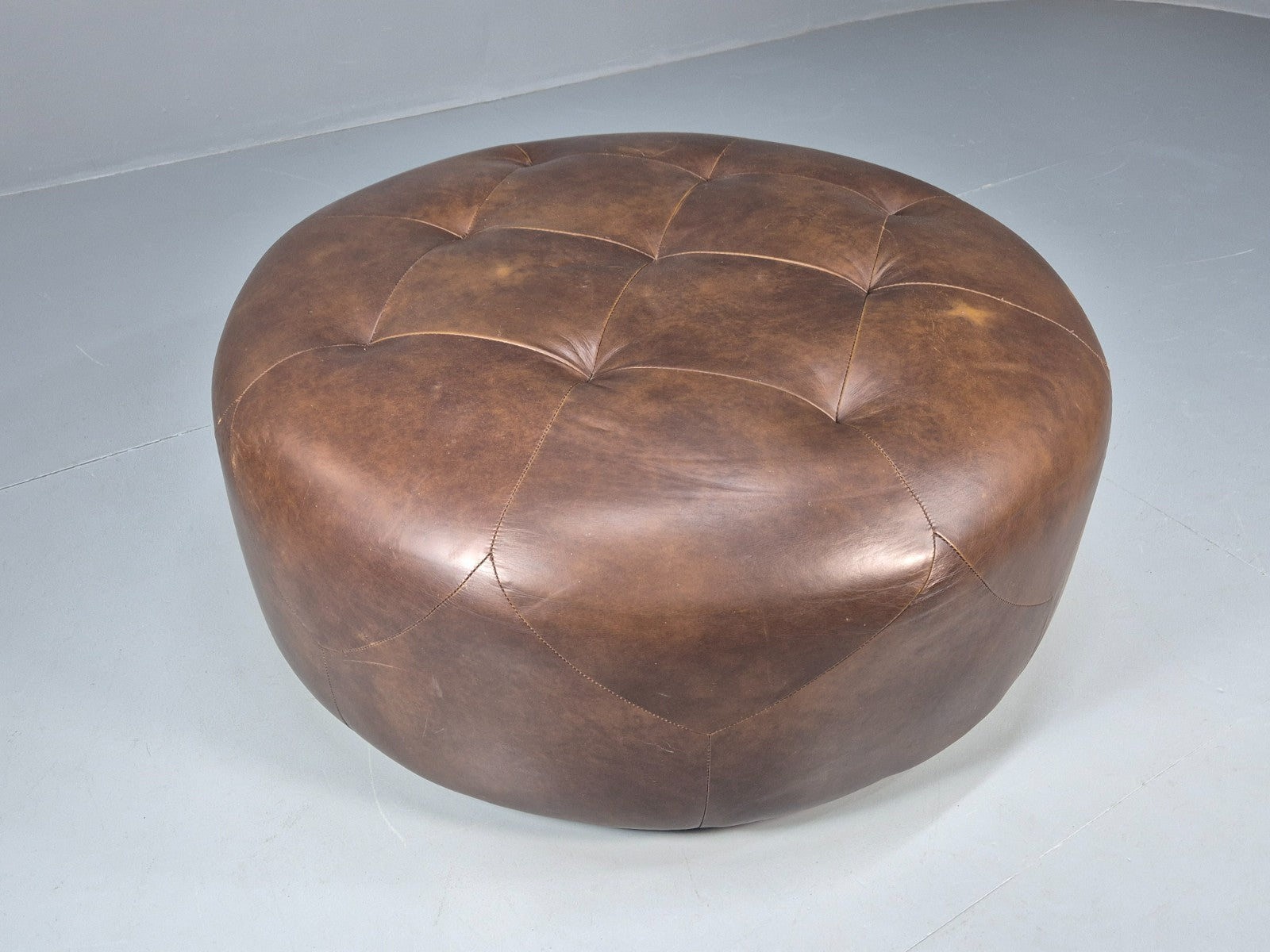 Extra Large`Vintage Footstool Circular Brown Leather Modern Retro EB10706 MFOO0