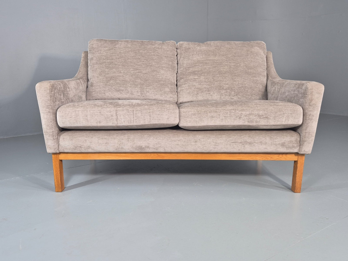 Vintage Mid Century 2 Seat Sofa New upholstery Oak base 1970s Retro EB11822 M2SS4