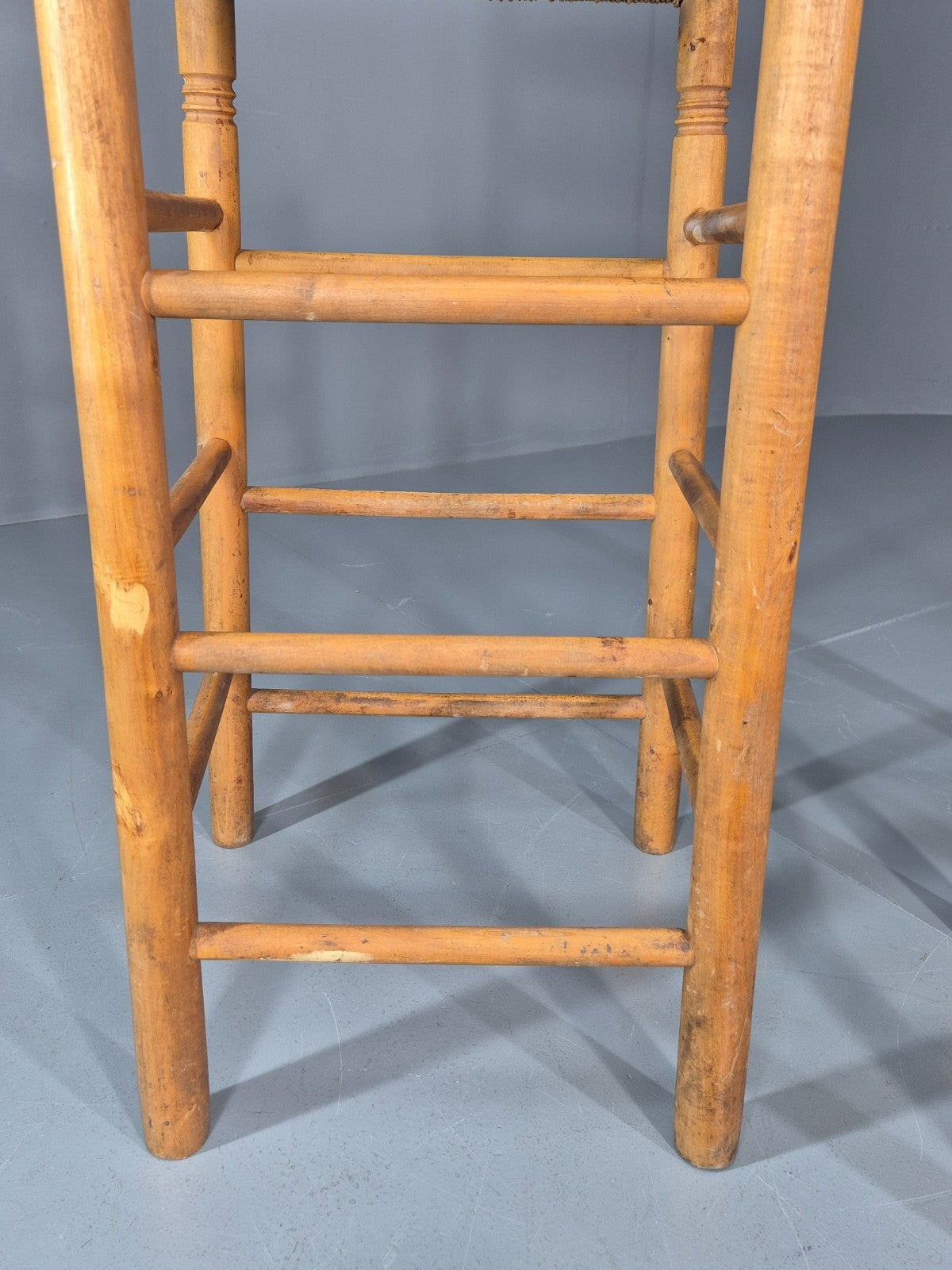 2 Vintage High Bar Stools 1980s Pine Rush Seats Retro  EB11014 VDIN13