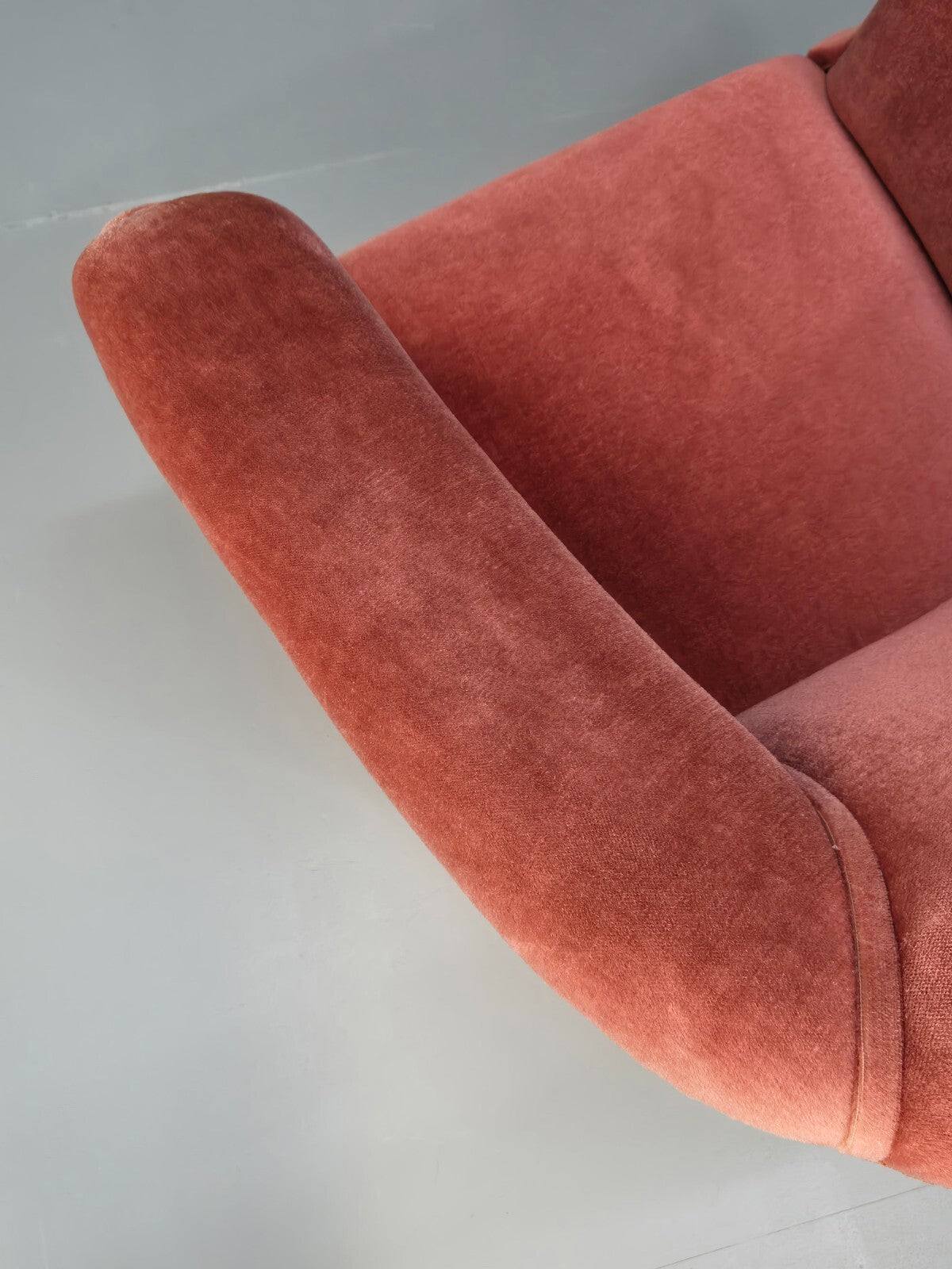 Vintage Danish Art Deco Tub Chair in Pink Velour with Tassels EB9650 VCLO - UKDK FURNITURE