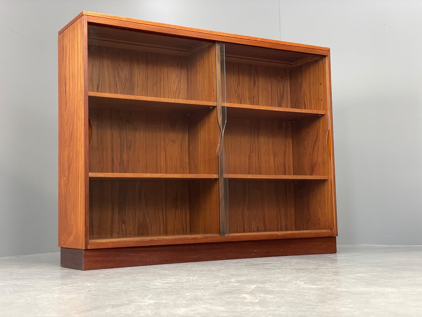 Vintage 1960s Teak Bookcase Shelving Glass Doors Mid Century EB11057 MWOO2