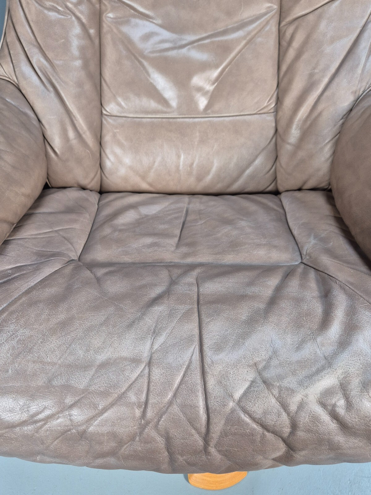 Vintage Danish Swivel and Recline Lounge Chair Beige Leather 1980s EB8889 MSWI - UKDK FURNITURE