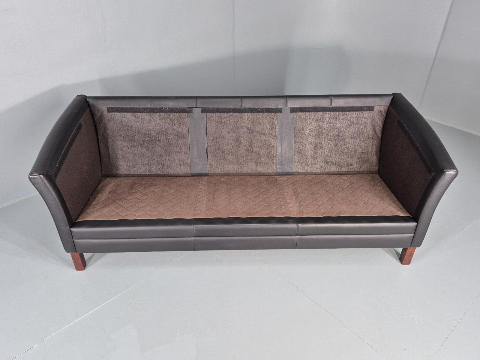 Vintage 3 Seat Sofa Danish Black Leather Mid Century Retro Design EB10481 M3SS8