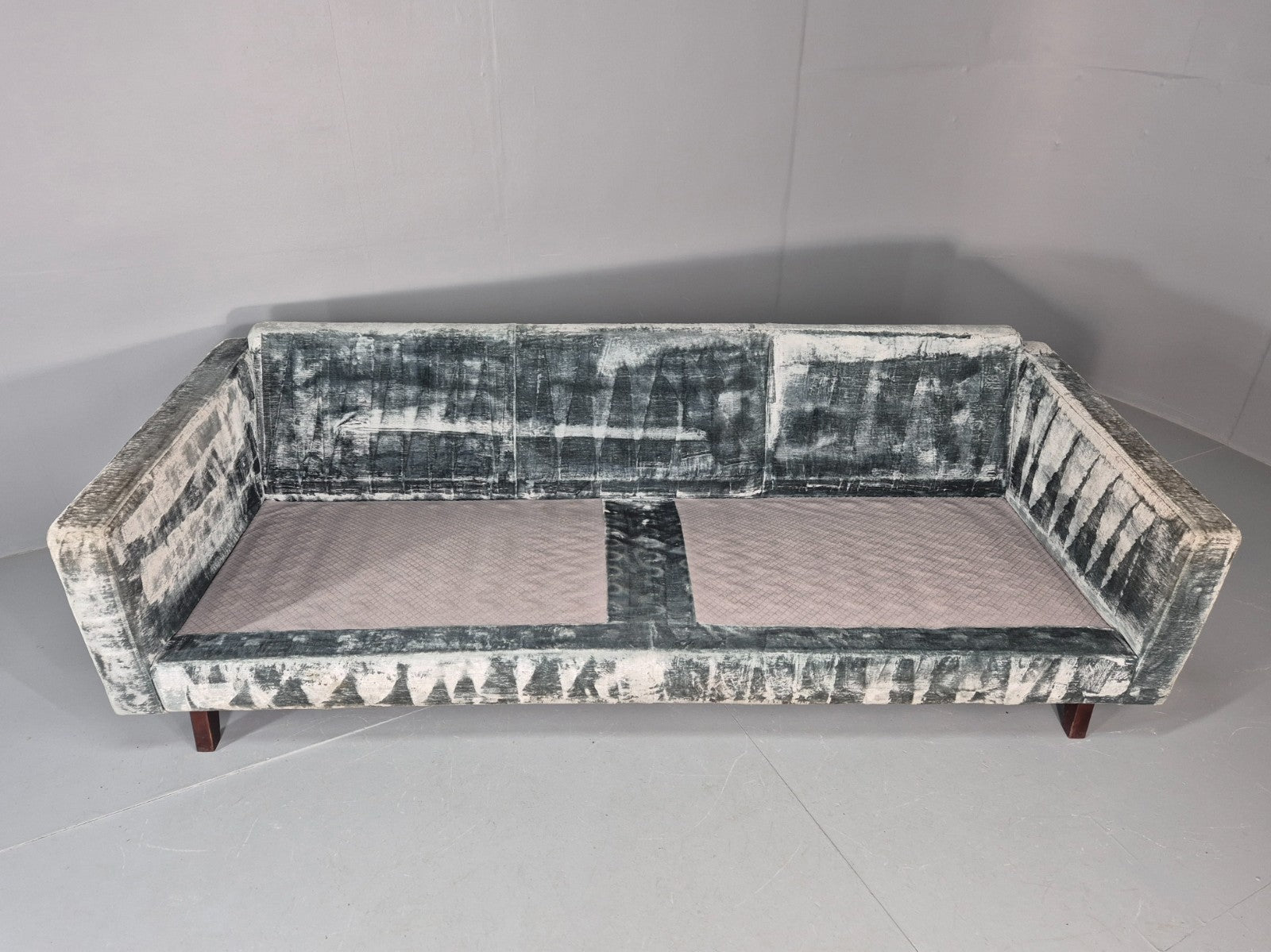 Huge 4 Seater Settee Turquoise Velvet ex Hotel Modern Design Retro EB11774 M4SS7